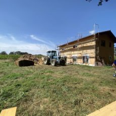 Visite de chantier maison en ossature bois /isolation paille + enduits terre intérieur