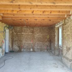 Enduits intérieur terre paille chaux sur murs en pisé