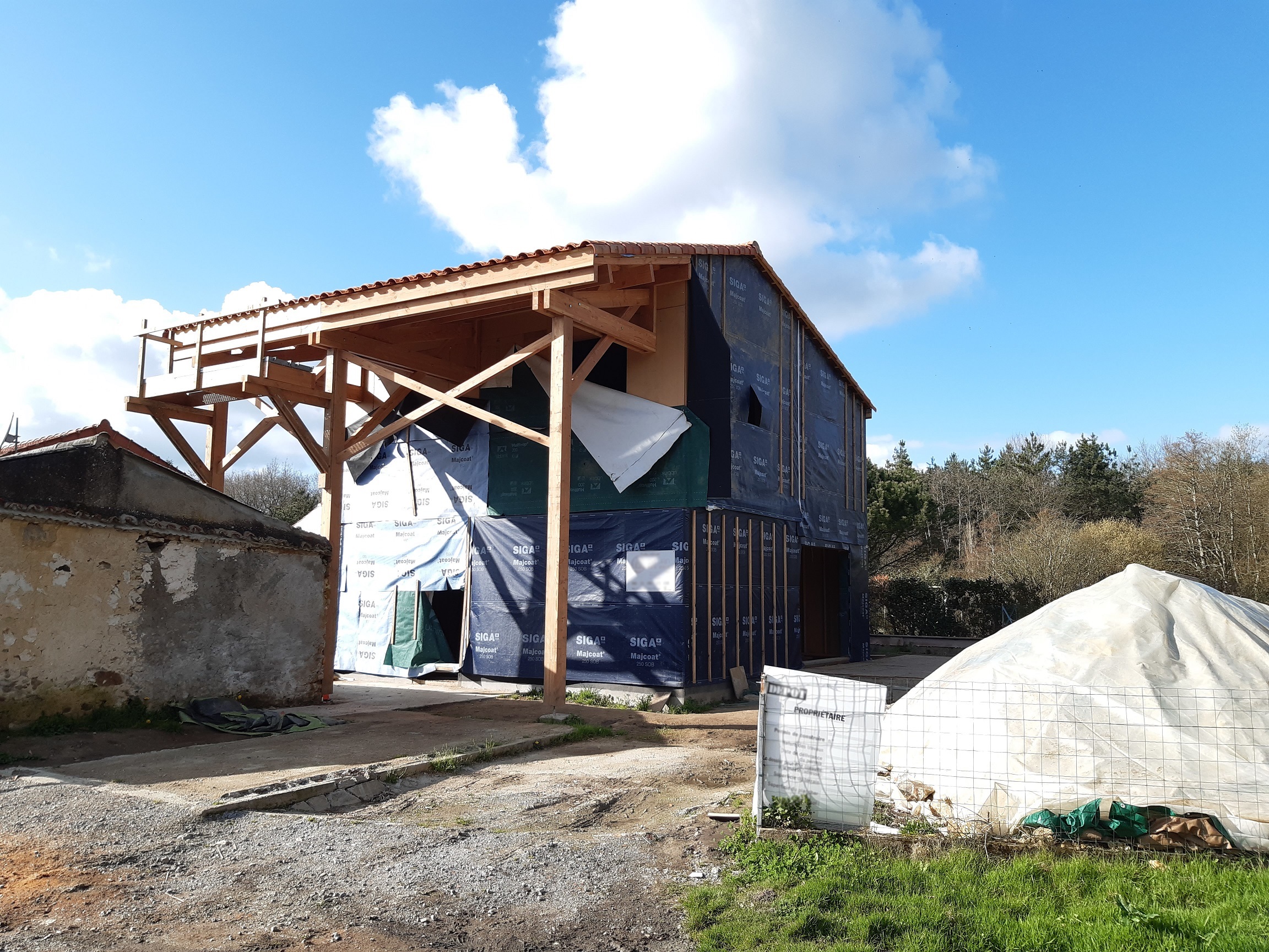 Chantier participatif : Isolation bottes de pailles et enduits terre